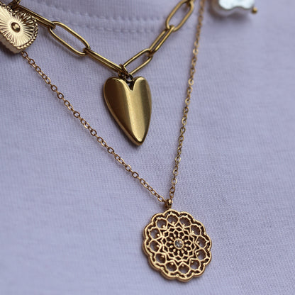 Collier Swana