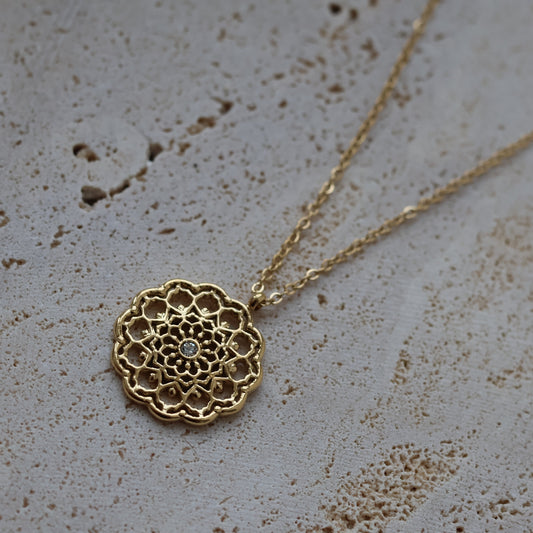 Collier Swana