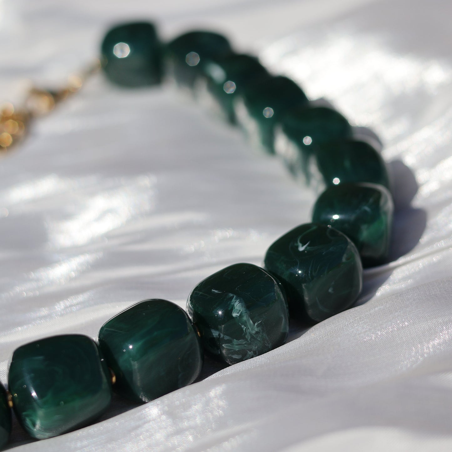 Collier Avara
