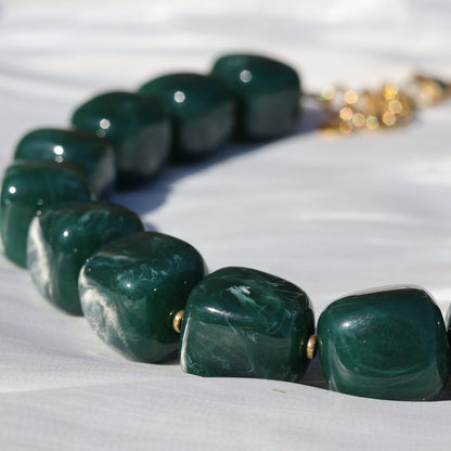 Collier Avara