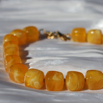 Collier Avara