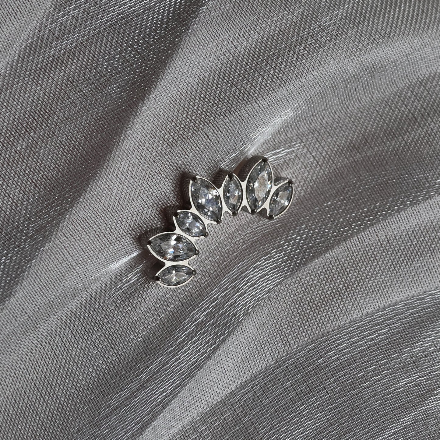 Piercing Avina