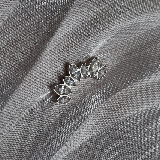 Piercing Avina
