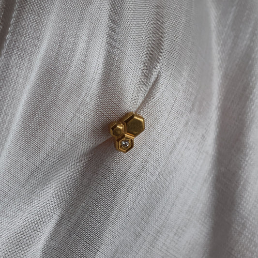 Piercing Calys
